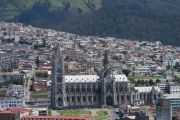Quito mit Basillika