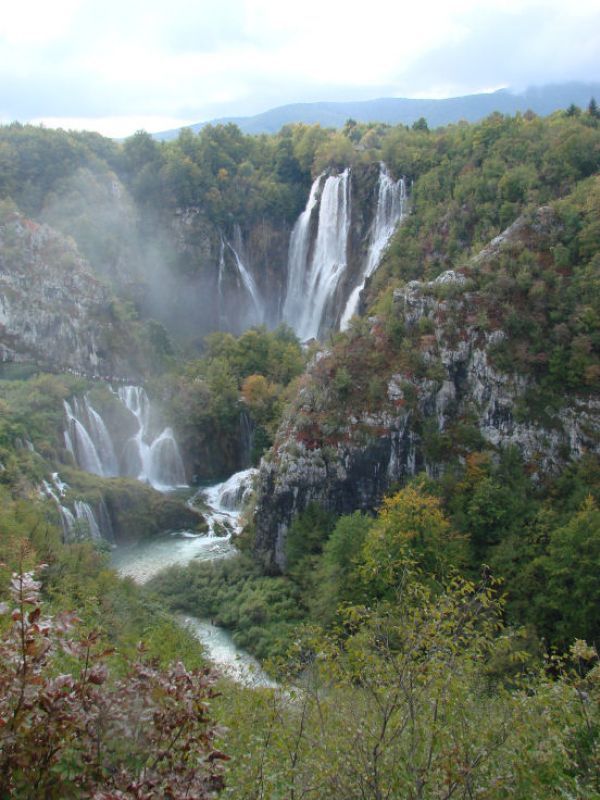 Die größen Wasserfälle im Nationalpark "Plitwitzer Seen"