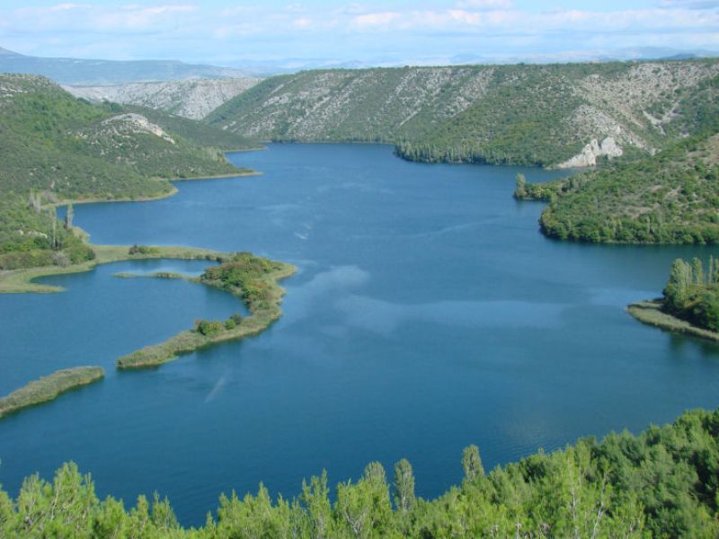Vom Fluß Krka gebildete Seen