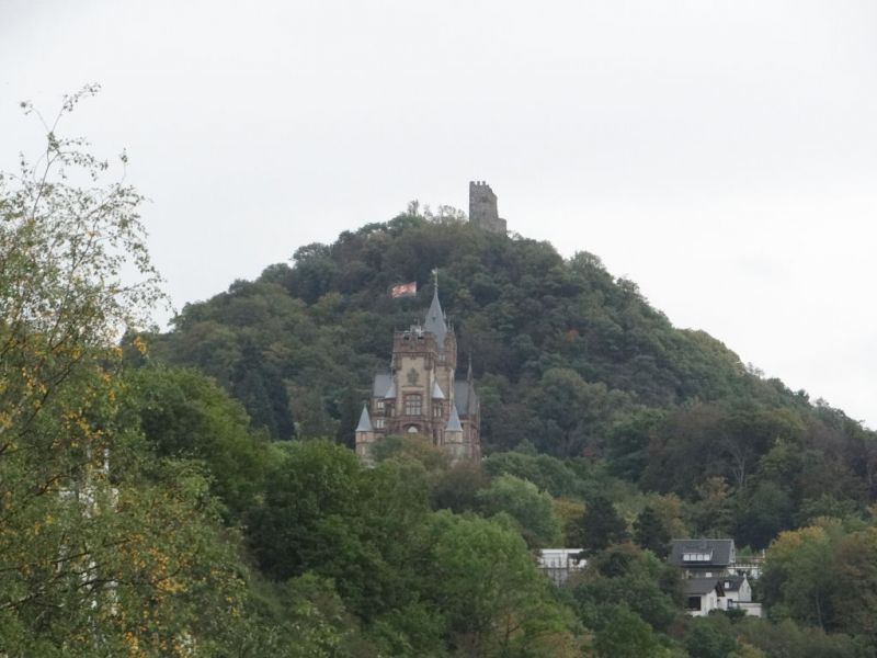 Schloss"Drachenburg" u.Ruine "Drachenfels"