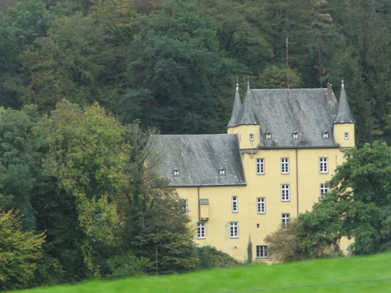 Odenthal:Schloss Strauweiler(Besitz der Familie Sayn-Wittgenstein-Berleburg)