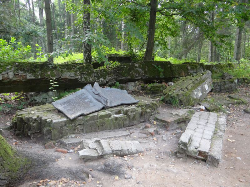 Wolfsschanze - Denkmal zum Attentat von Stauffenberg