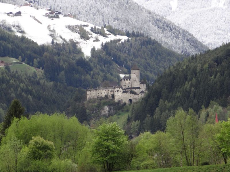 Burg Taufern